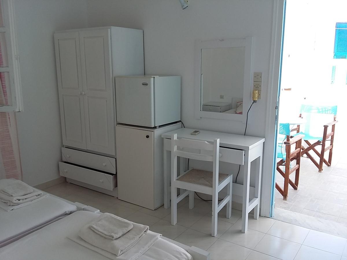Galanis Place Antiparos Bagian luar foto
