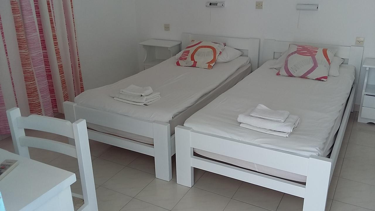 Galanis Place Antiparos Bagian luar foto